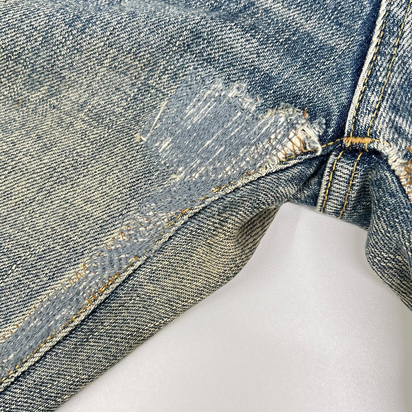 SAINT LAURENT PARIS 2017 USED Wash Denim Indigo Size 27