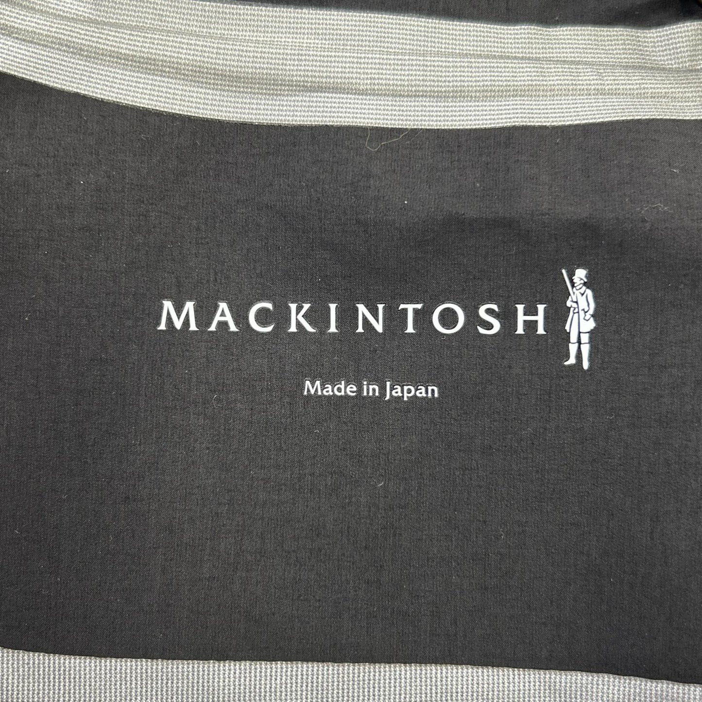 MACKINTOSH Black eVENT Nylon Balmacaan Coat Size 34
