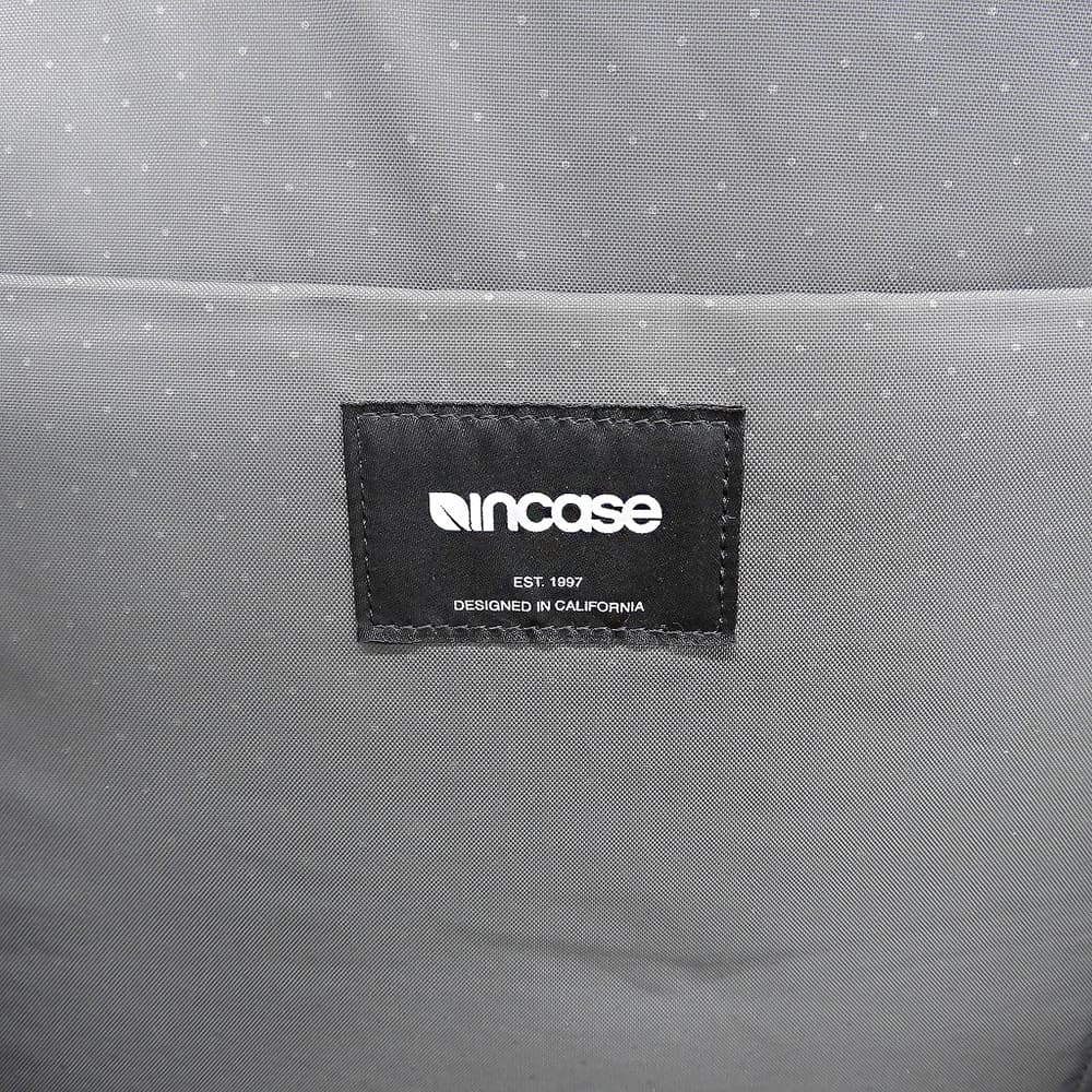 incase Tracks 18L Black Backpack Size ONE SIZE