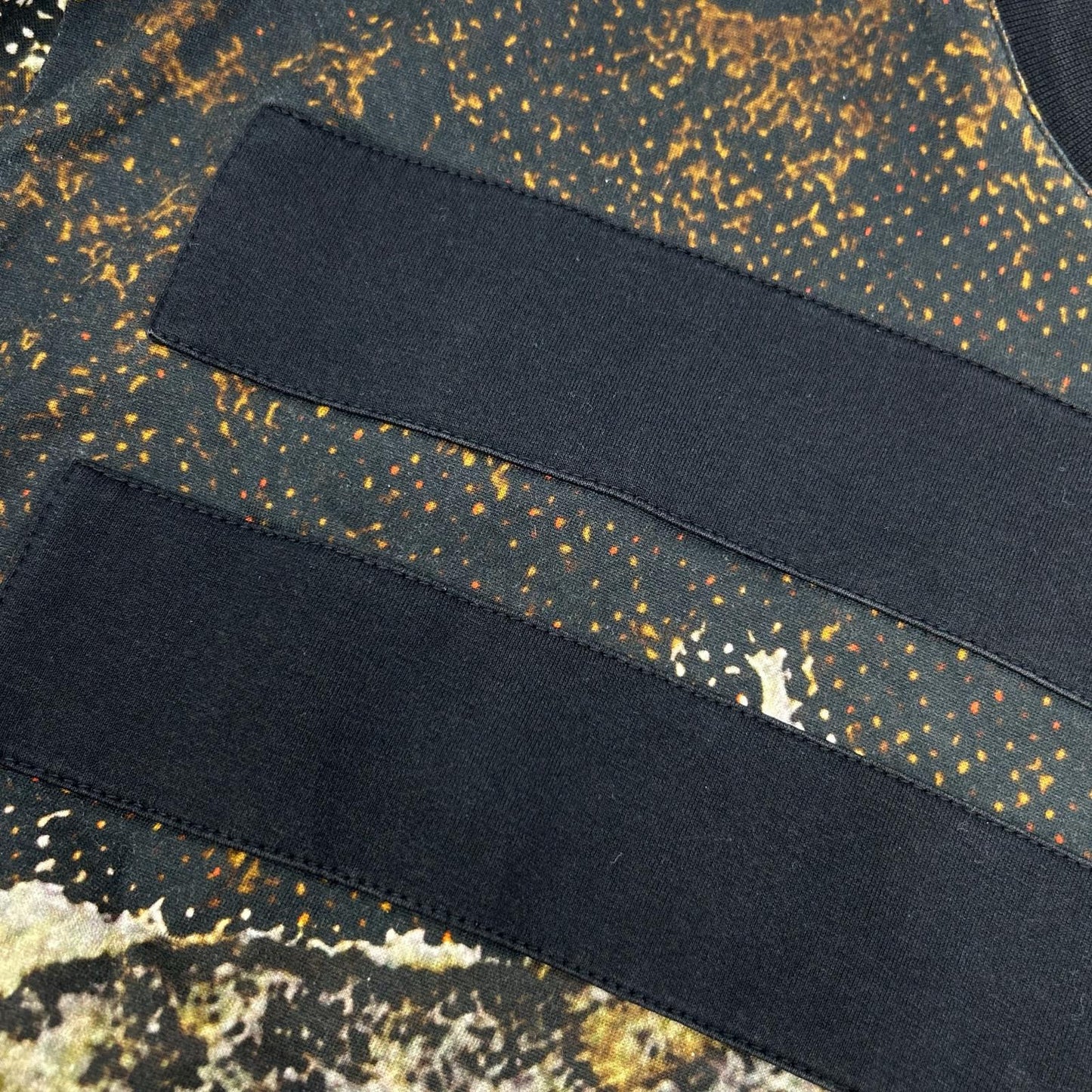 GIVENCHY Graphic Print Black/White Cotton T-Shirt Size XS
