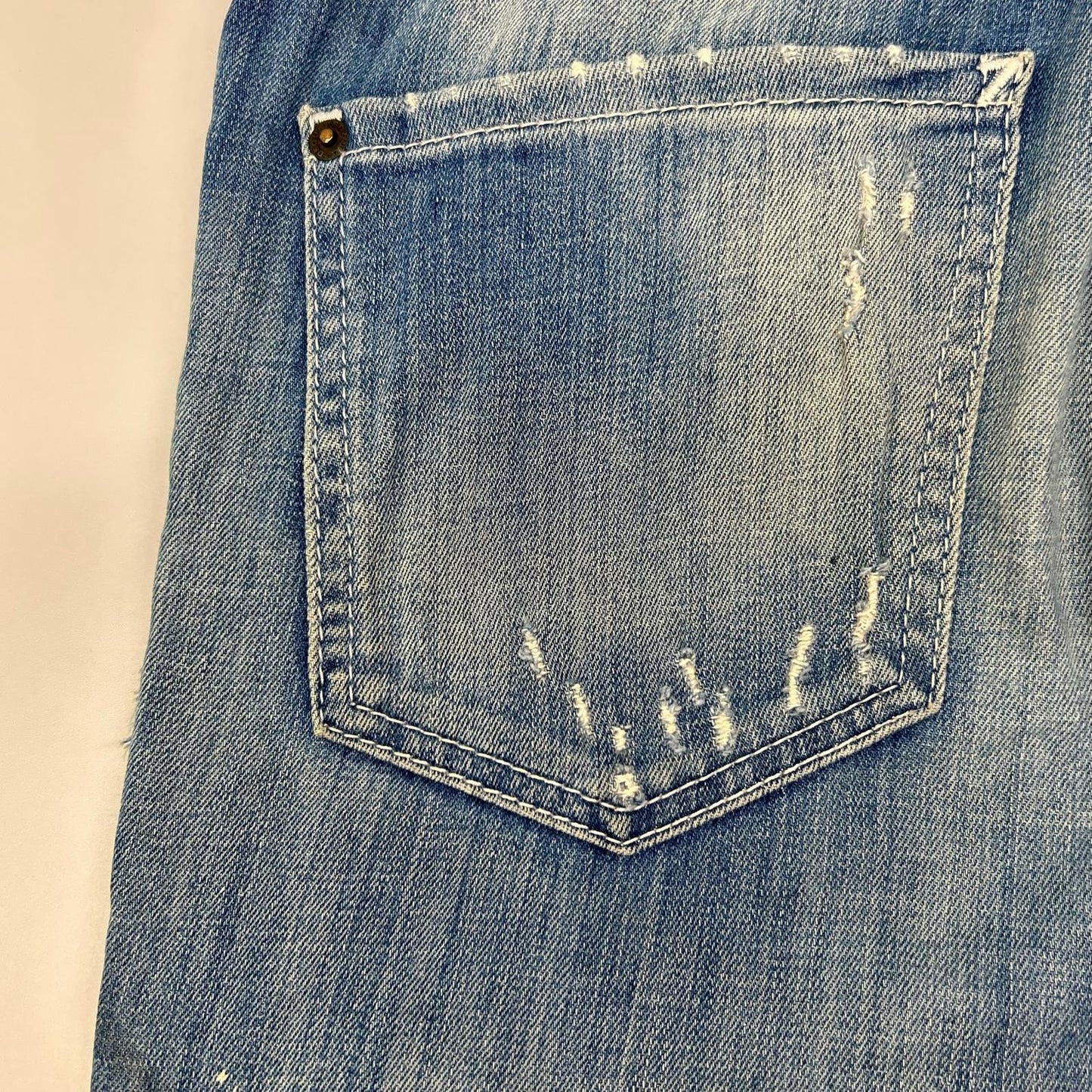 DSQUARED2 S71LB0108 Indigo Distressed Denim Size 46