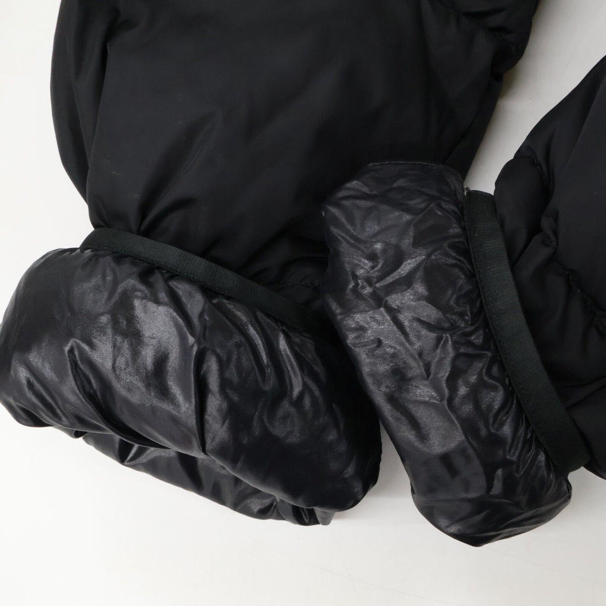 Moncler MONTCLA Inner Logo Tape Hooded Jacket Black Size 4