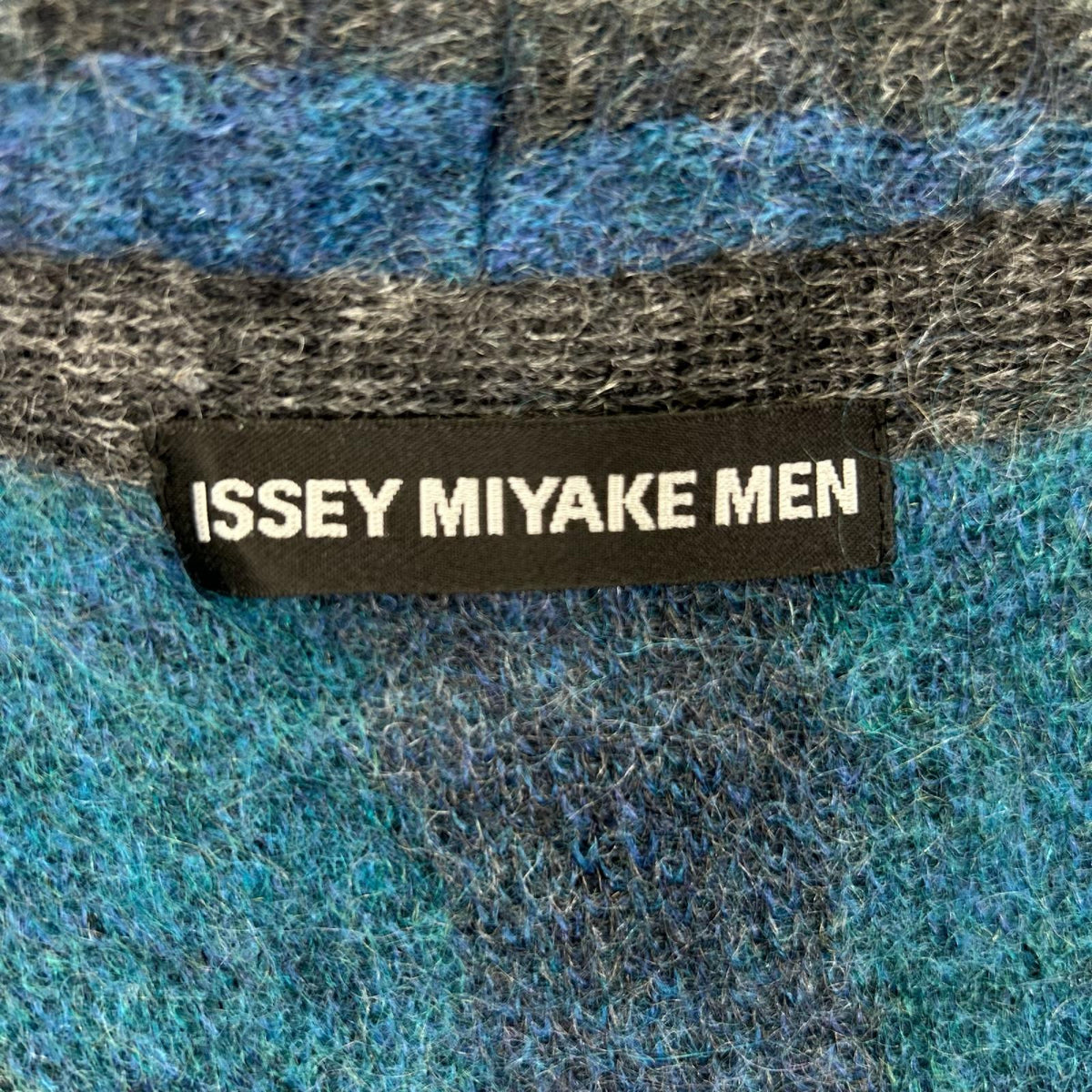 ISSEY MIYAKE MEN 14AW Mohair Cardigan Blue Size 1