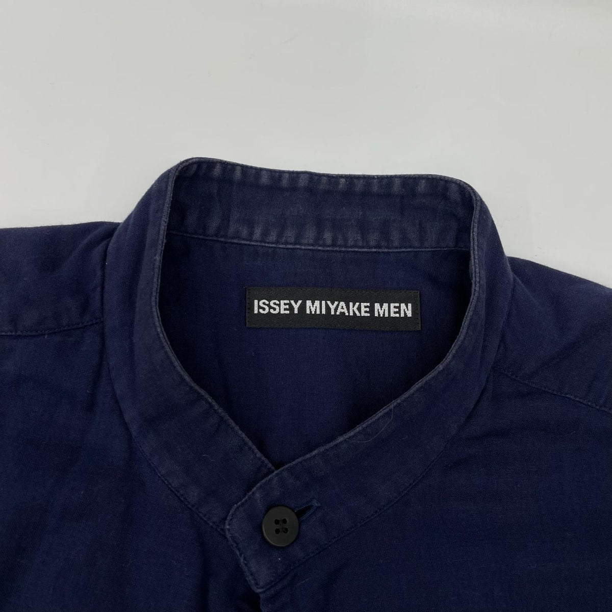 ISSEY MIYAKE MEN ME61FJ013 Band Collar Shirt Navy Size 3