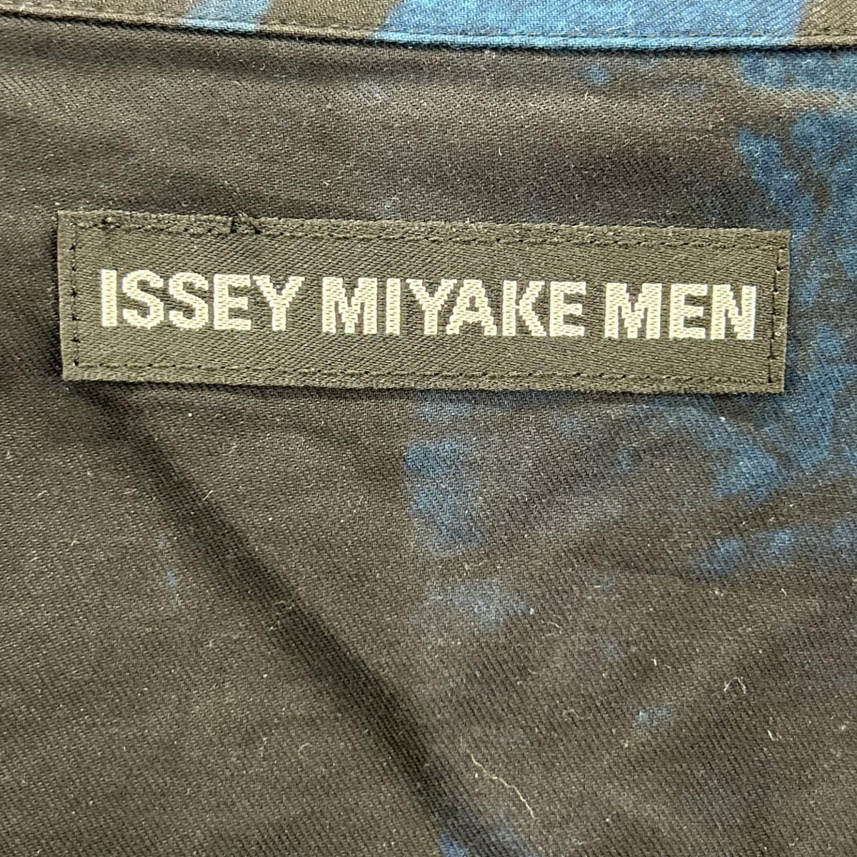 ISSEY MIYAKE MEN 19AW Patterned Fly-Front Shirt