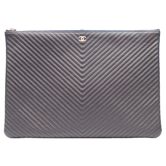 CHANEL Caviar Leather V-Stitch Chevron Clutch Navy