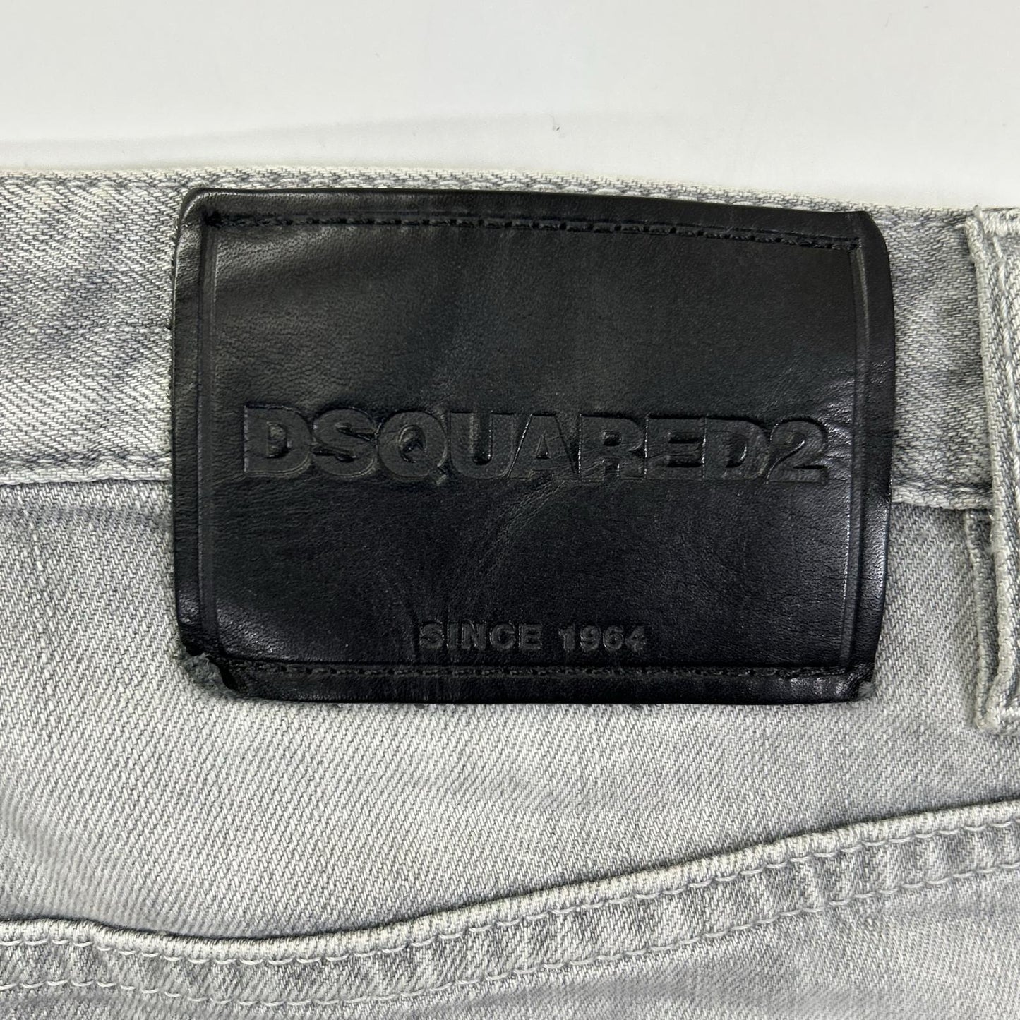Dsquared2 DSQUARED Sexy Twist Button-Fly Gray Jeans Size 50