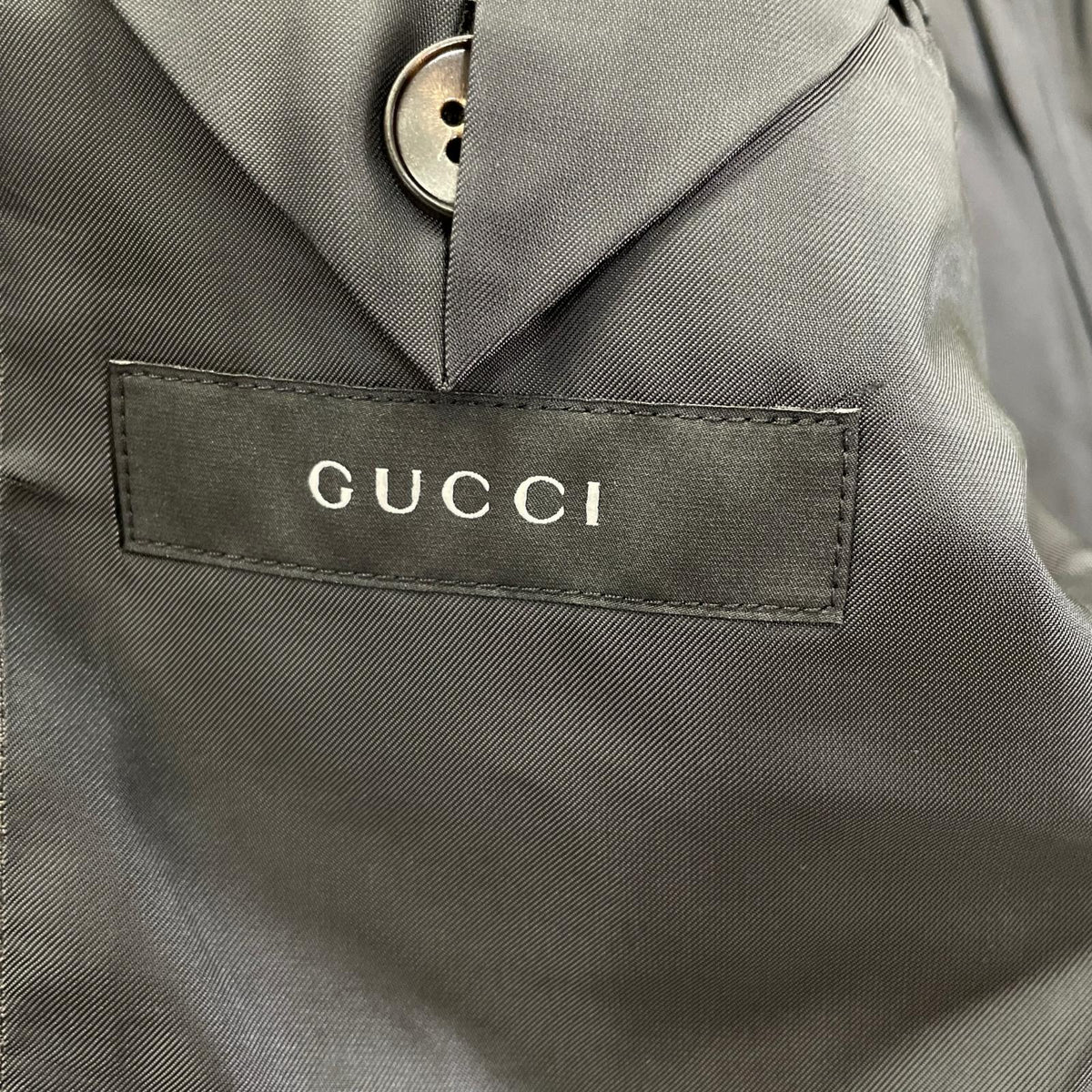 GUCCI Gray Wool Striped Single 3B Suit Size 46