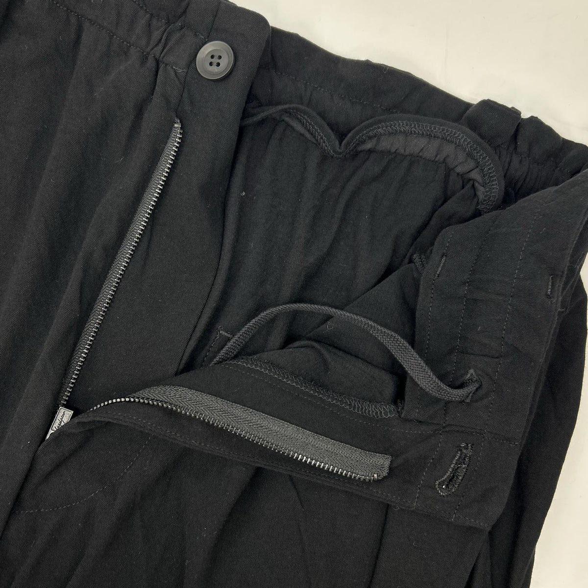 Yohji Yamamoto HK-T High Twisted Jersey Tab Detail Size 3