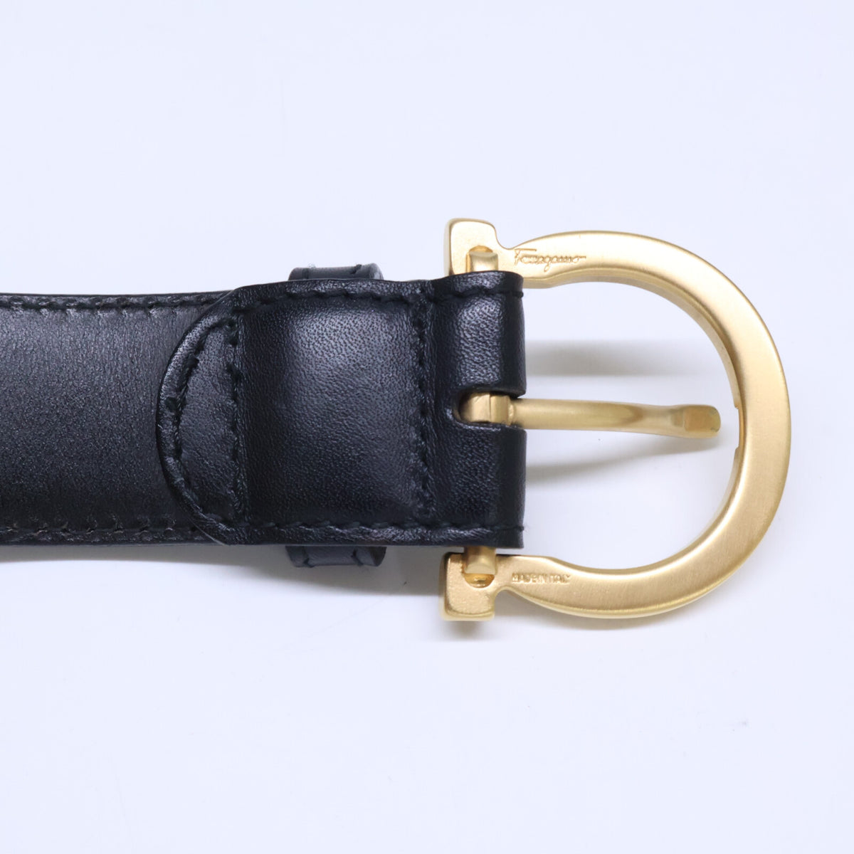 SalvatoreFerragamo Gancini Buckle Leather Belt Size 34