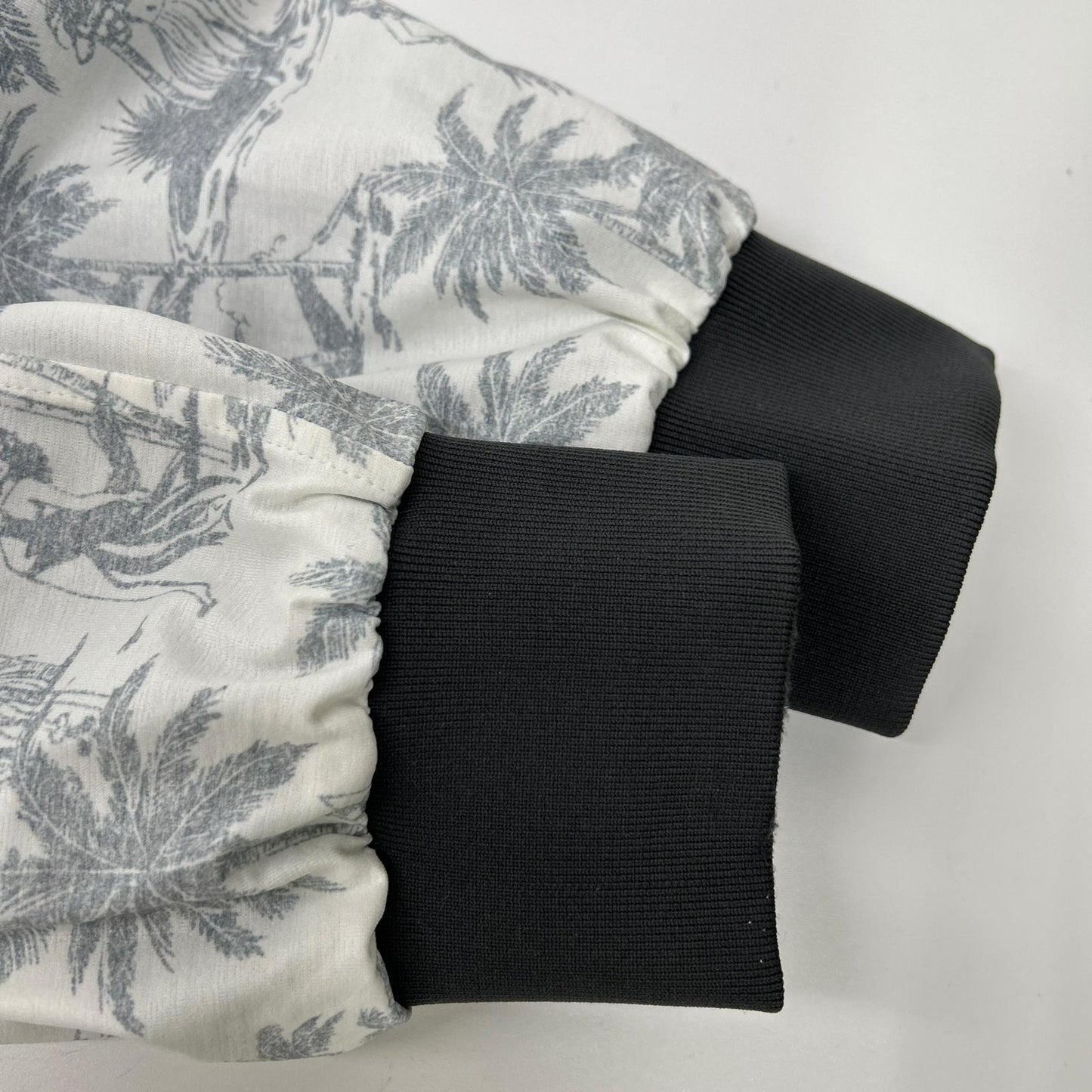 Travis Mathew Black Palm Tree Bomber Jacket Size L