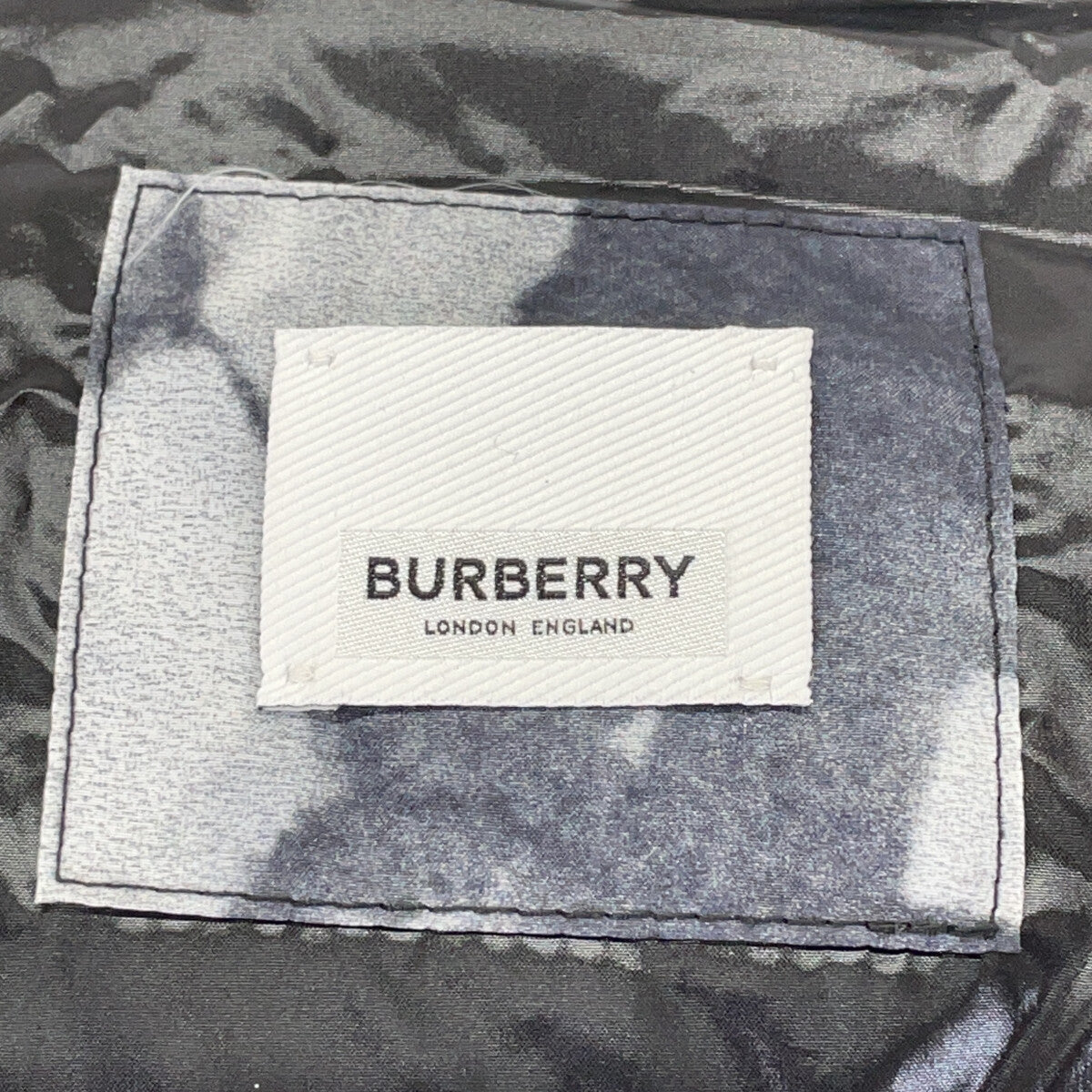 BURBERRY 8024027 Printed Down Jacket Gray Size S