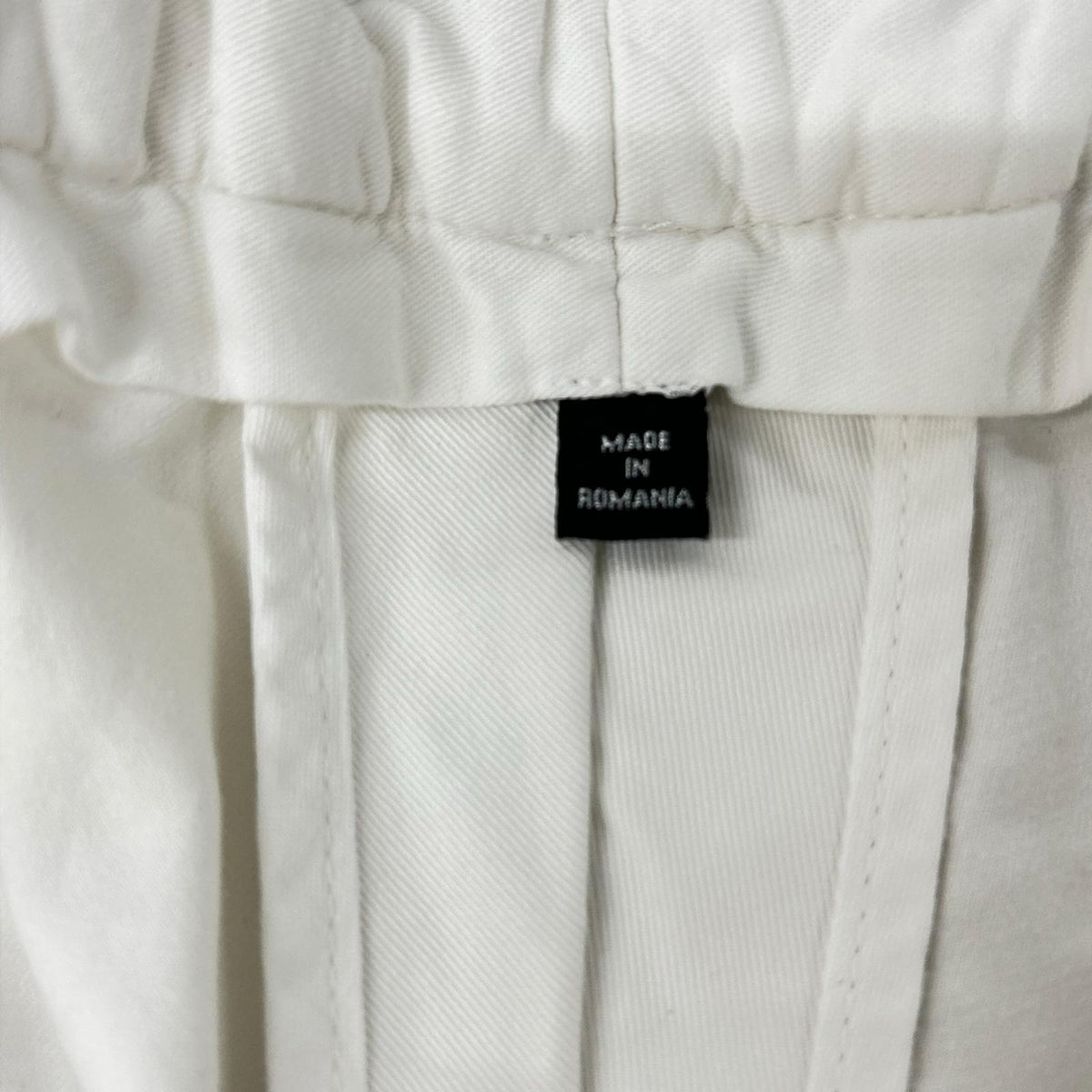 GIORGIOARMANI Easy Shorts White Size 50
