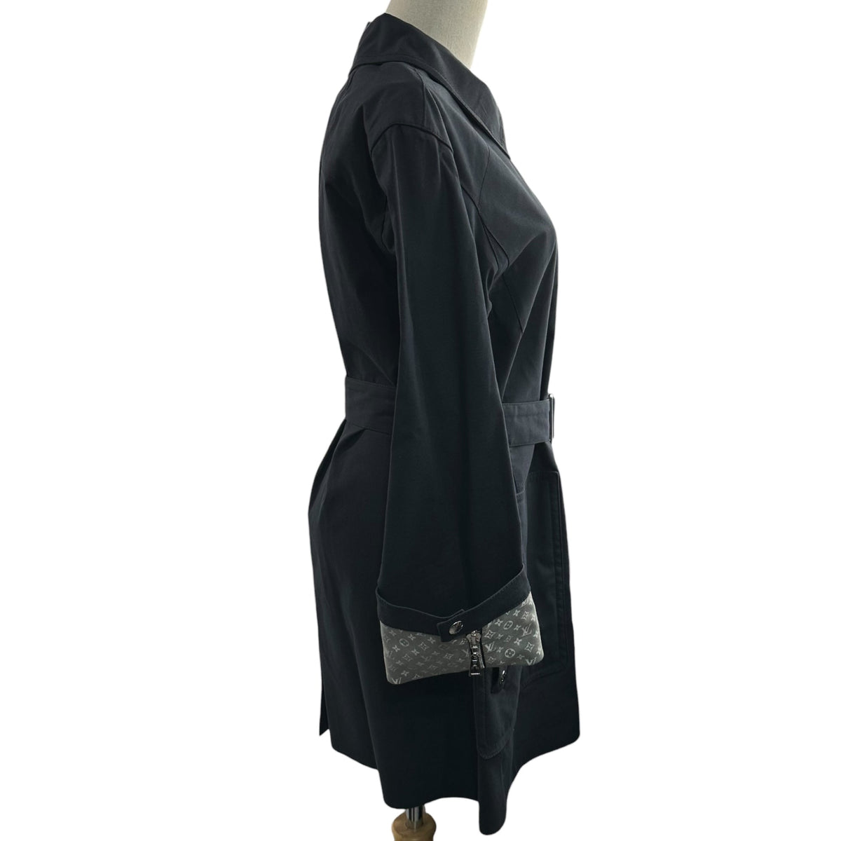 LOUIS VUITTON Monogram Zip Coated Macintosh Coat Size 34