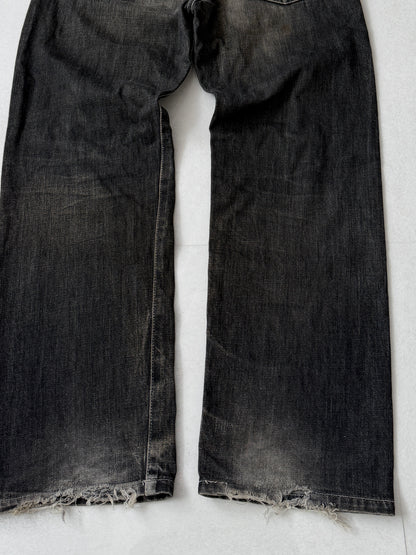 Neighborhood Damaged Black Jeans Size M