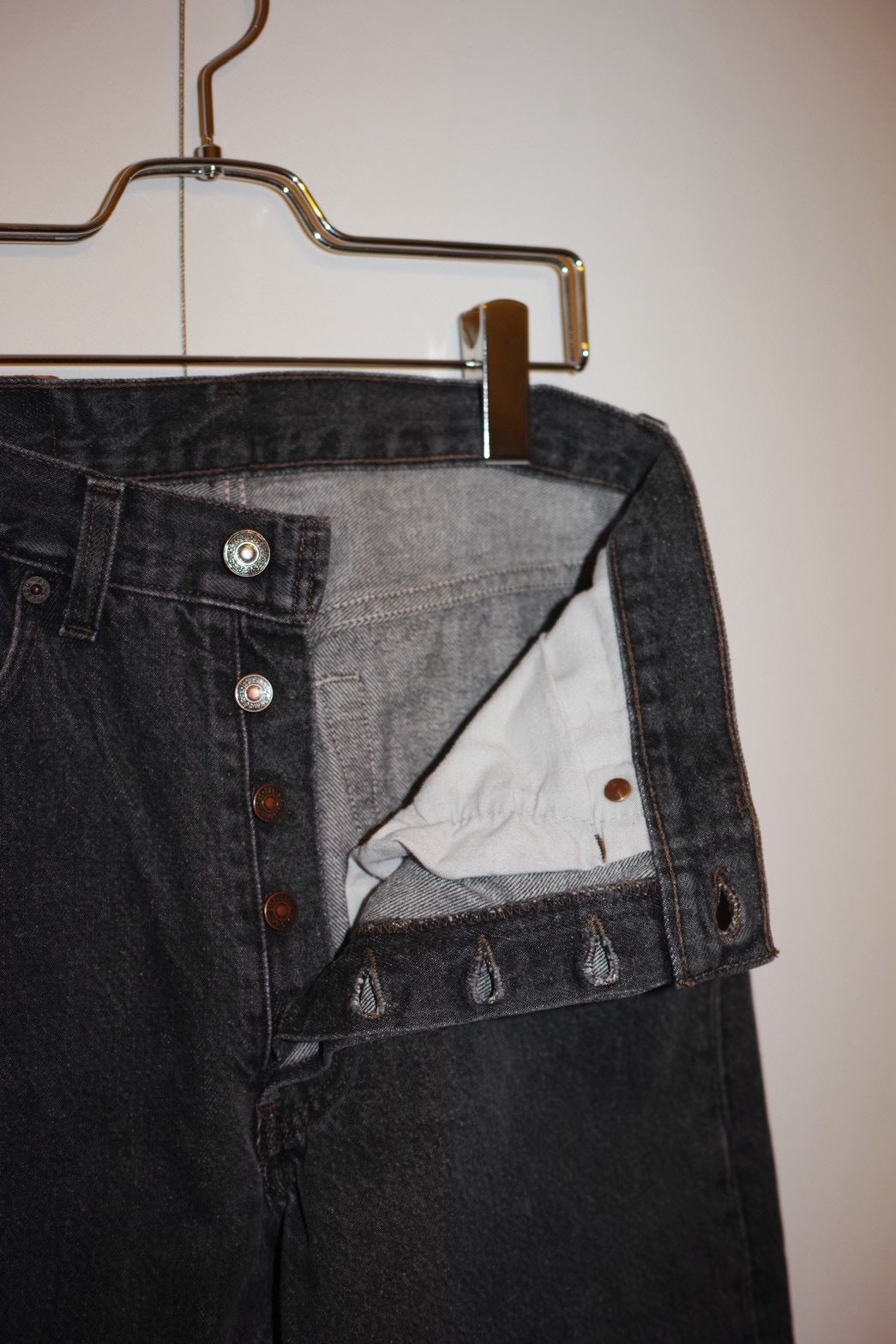 Levi's 90s 501 BLACK Pre-Dyed Made in USA Jeans Size 31