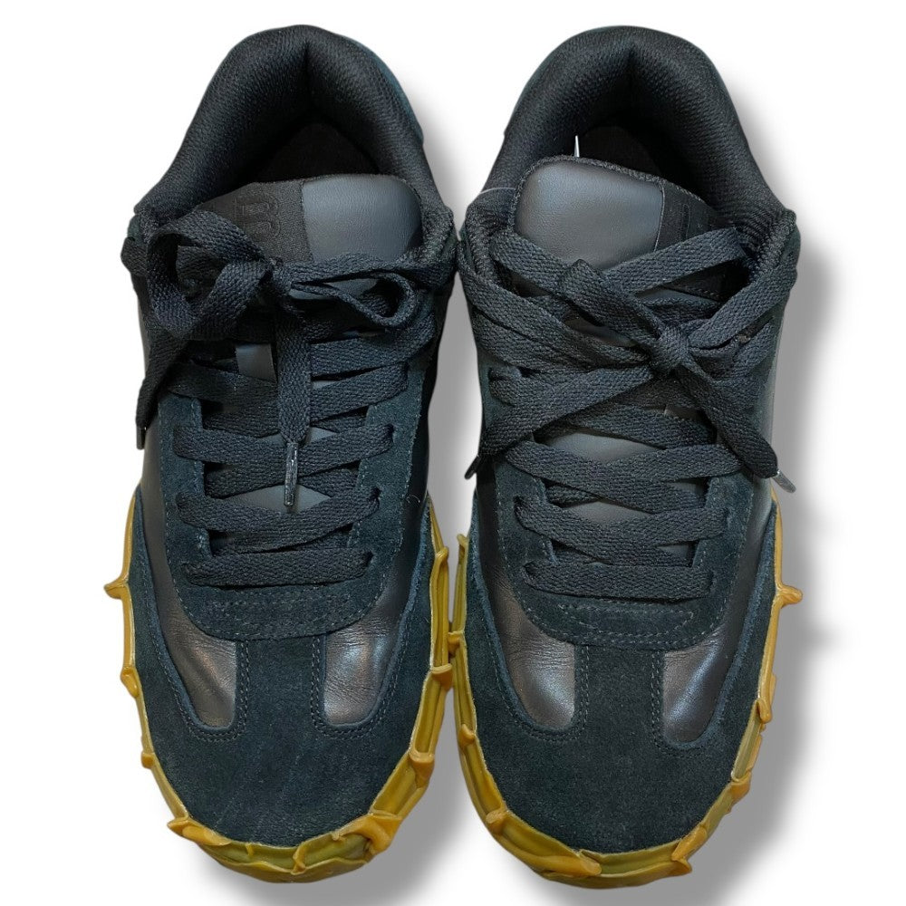 UN+BA T-Toe Sneakers Black Size 27cm