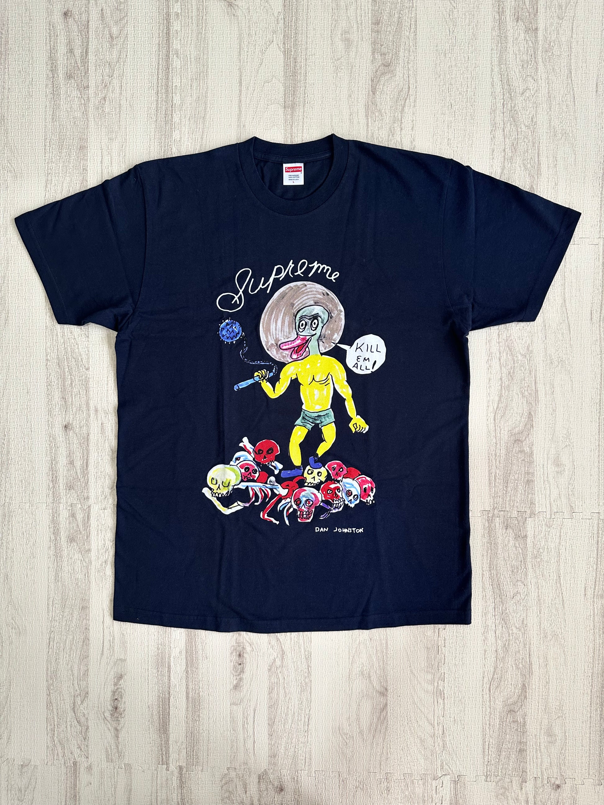Supreme - Supreme Daniel Johnston KILL EM ALL Print T-shirt Navy L