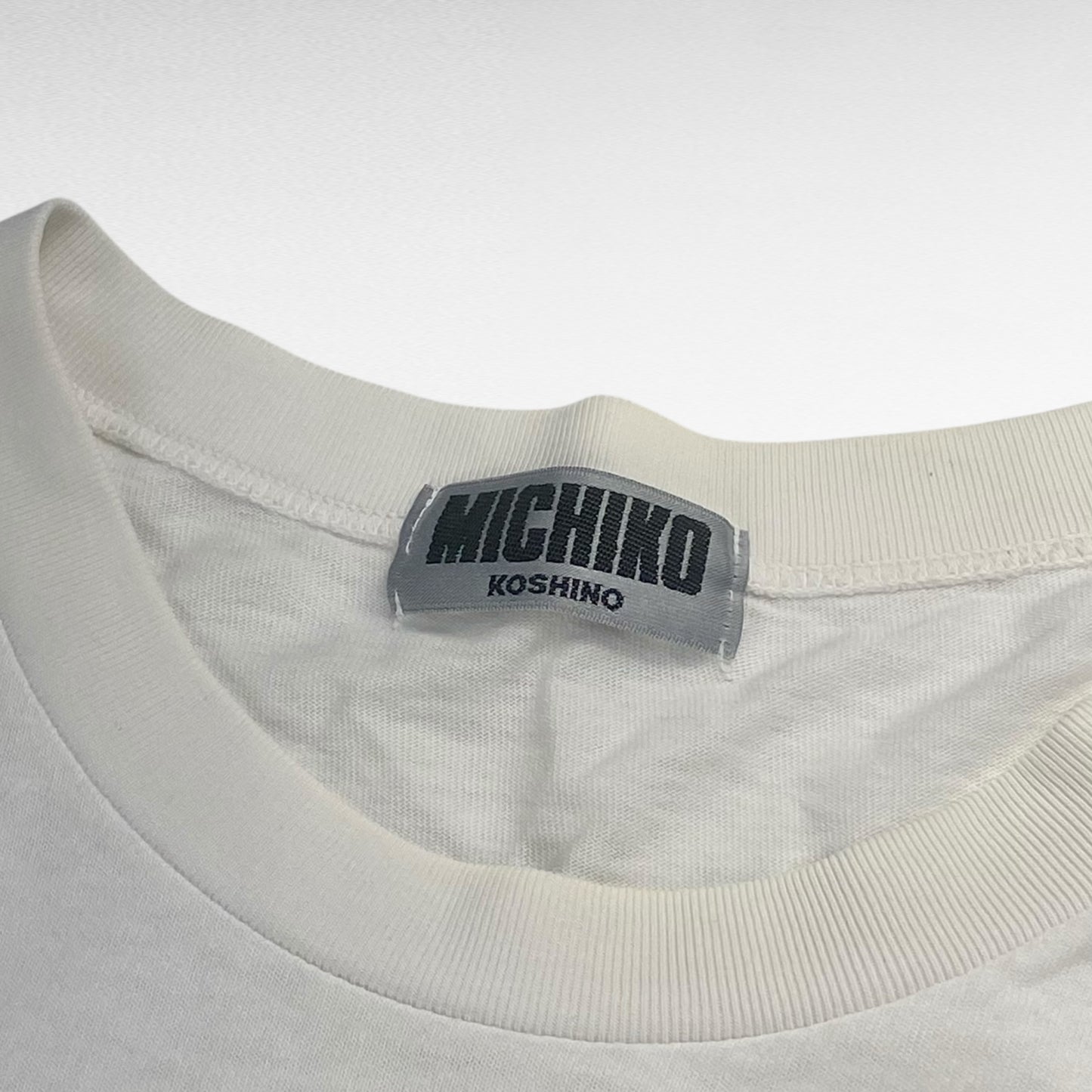 MICHIKO LONDON 90s Short Sleeve T-Shirt White Size M
