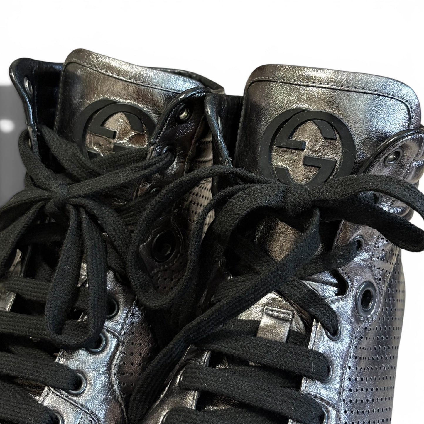 Vintage Gucci GG Silver Sneakers Size 6