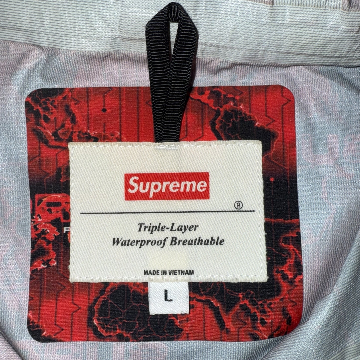 Supreme 18SS 18SS World Famous Taped Hooded Jacket Size L