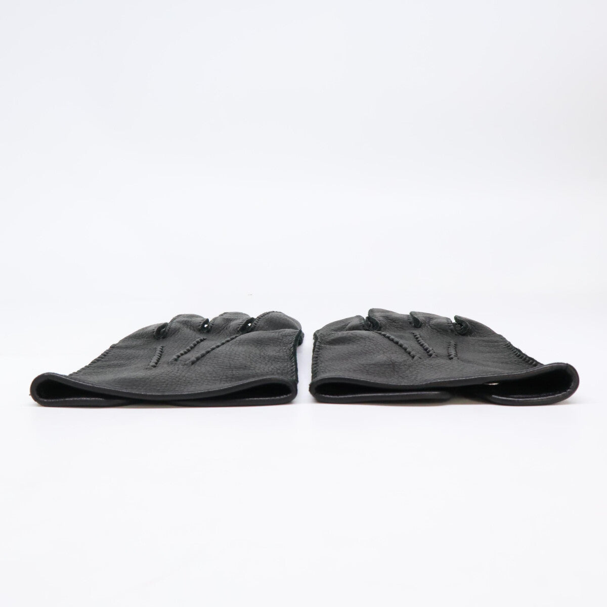 DENTS 15-1102 Black Deerskin Unlined Gloves Size 7