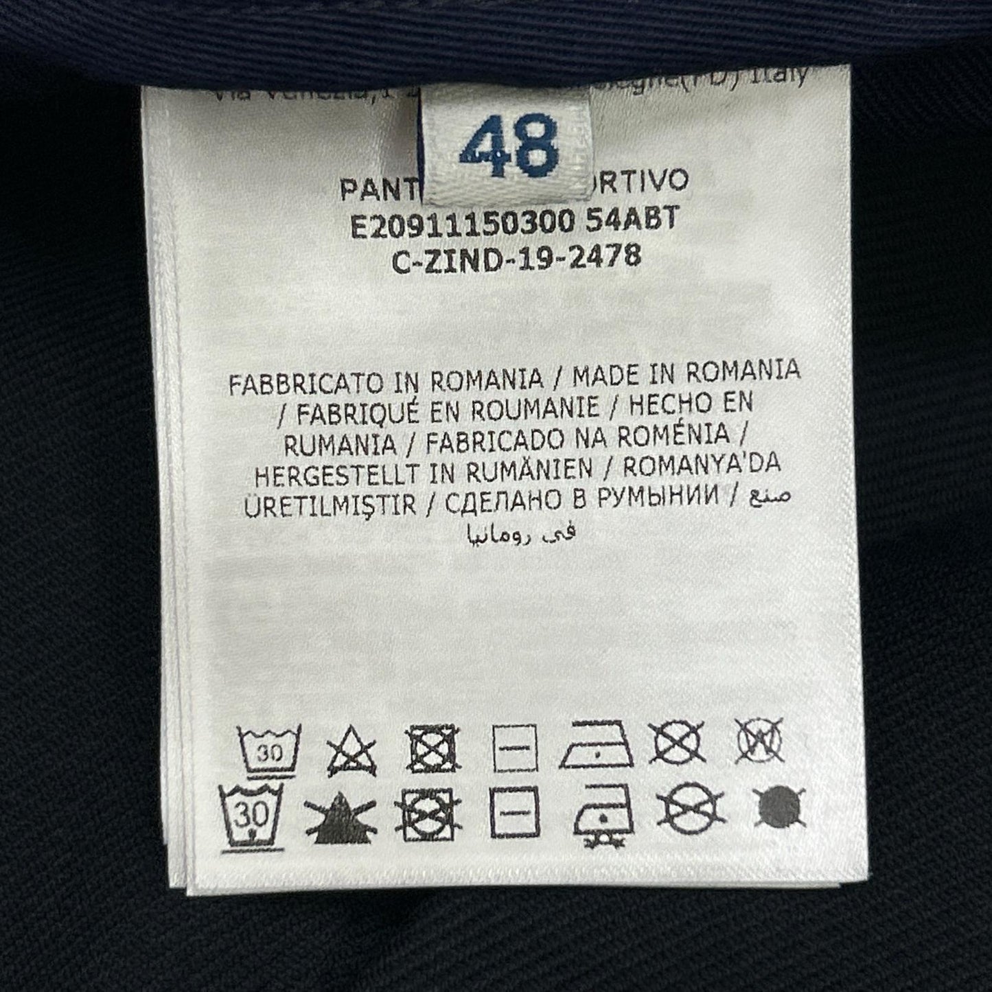 MONCLER 2019 Sportivo Cuffed Polyester Pants Navy Size 48