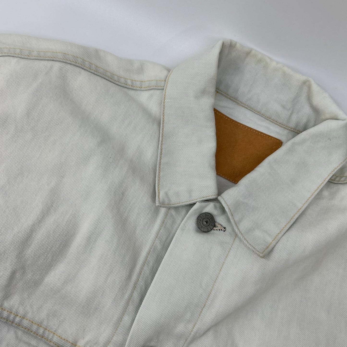 GOLD 14oz Denim Trucker Jacket Aged Model White Size 36