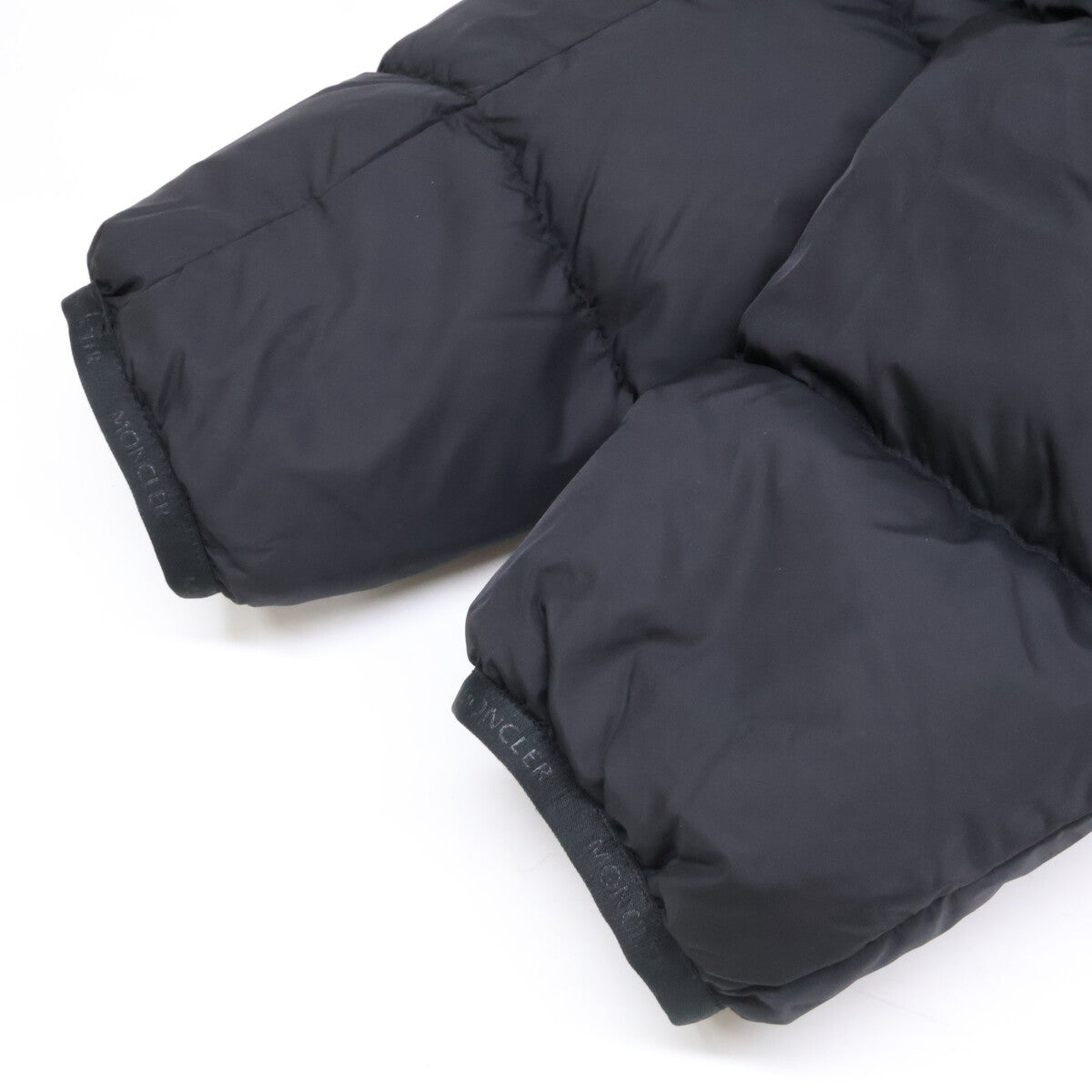 MONCLER MONTCLA Logo Hooded Down Jacket Black Size 0