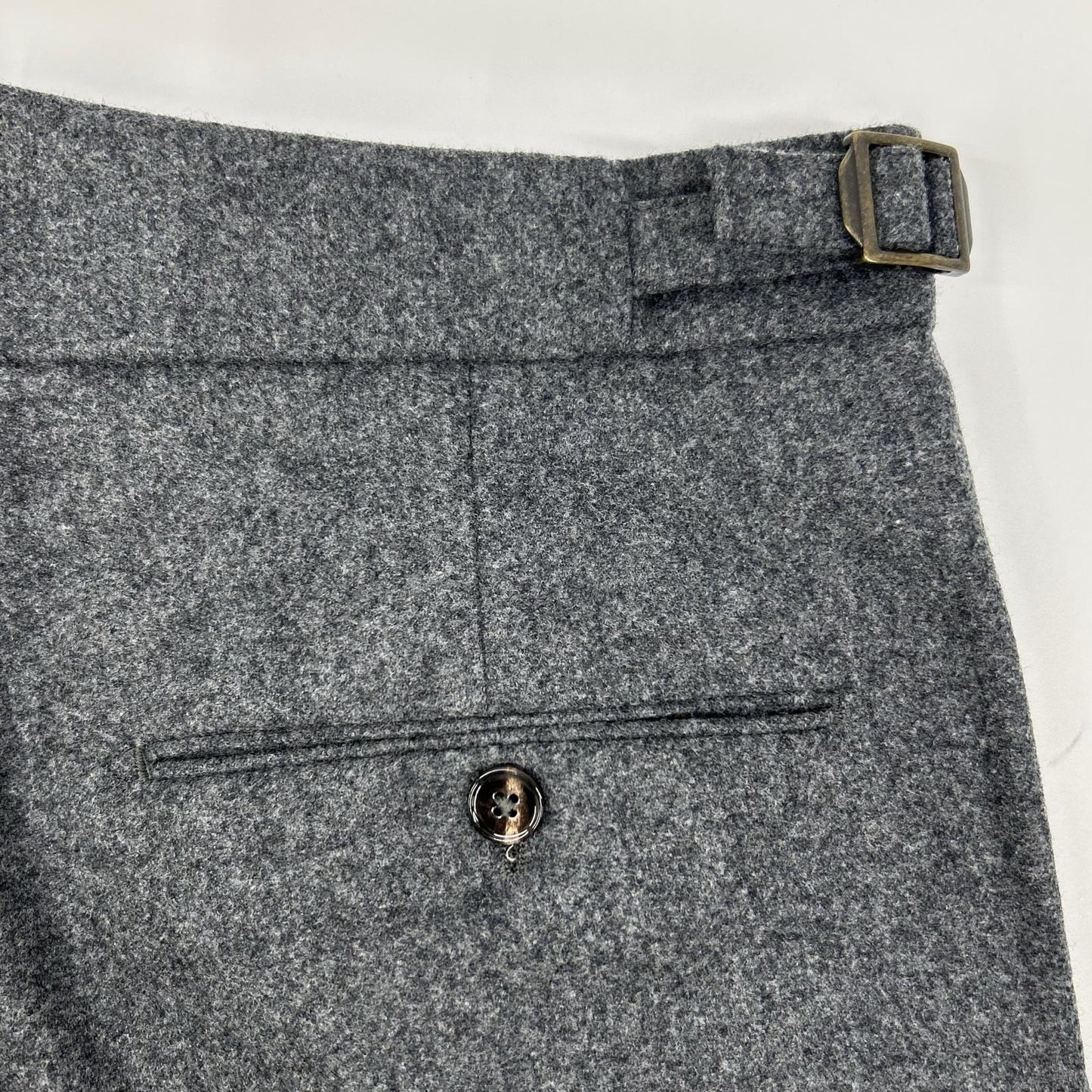 BERWICH Grey Scotch 2-Pleat Cropped Flannel Pants Size 46