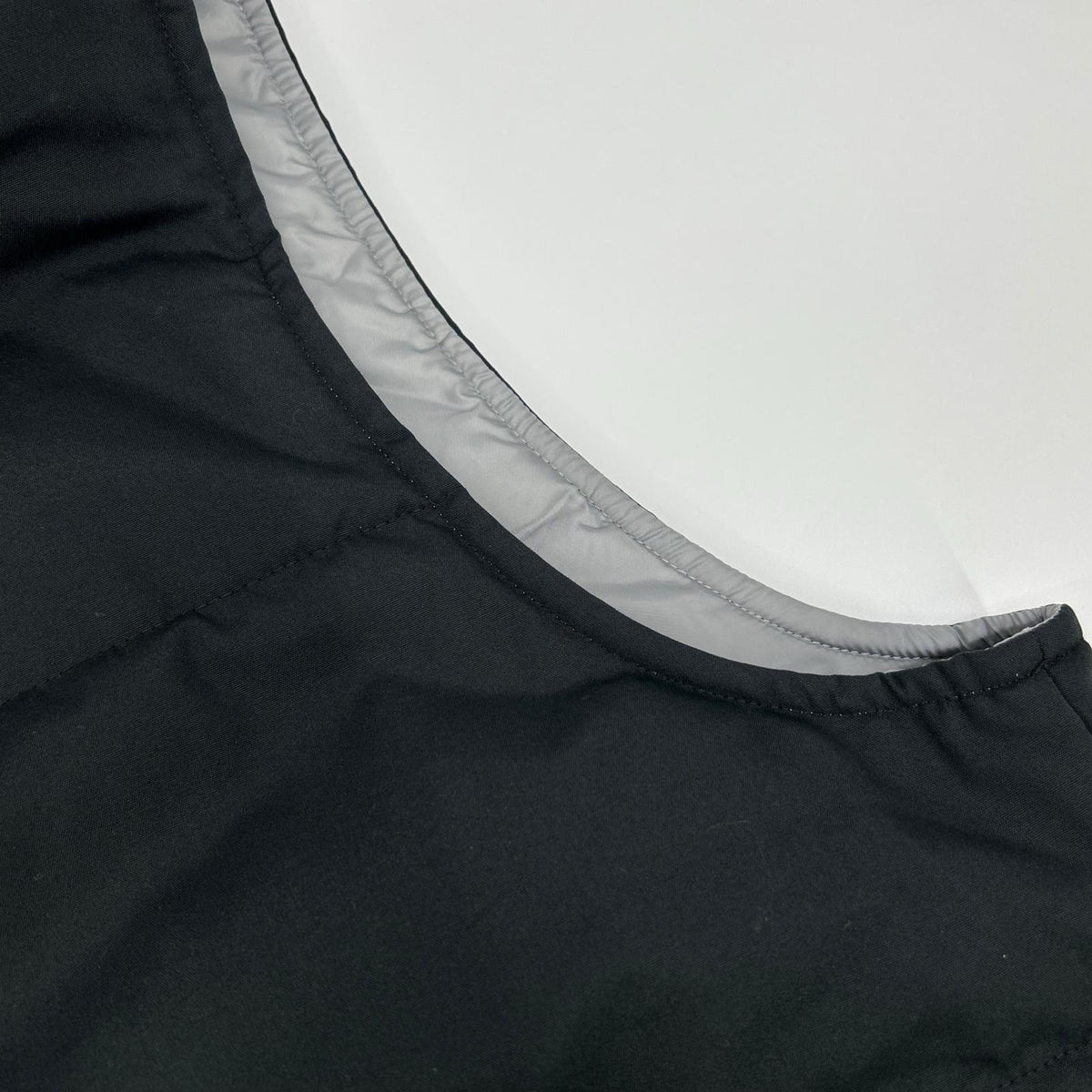 NEIGHBORHOOD 24AW Black Padded Tracker Vest Size M