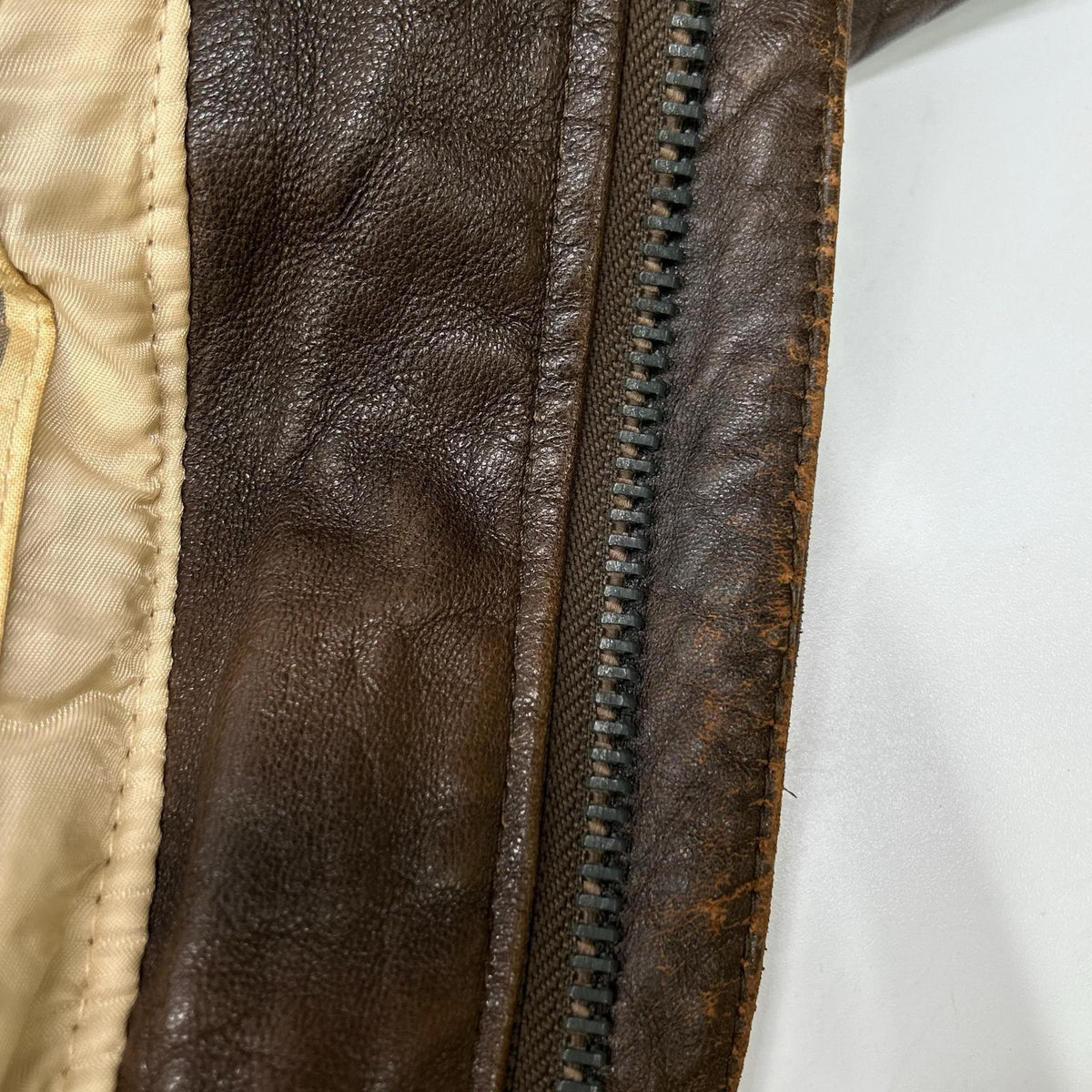 AVIREX Brown Leather Type A-2 Flight Jacket Size L