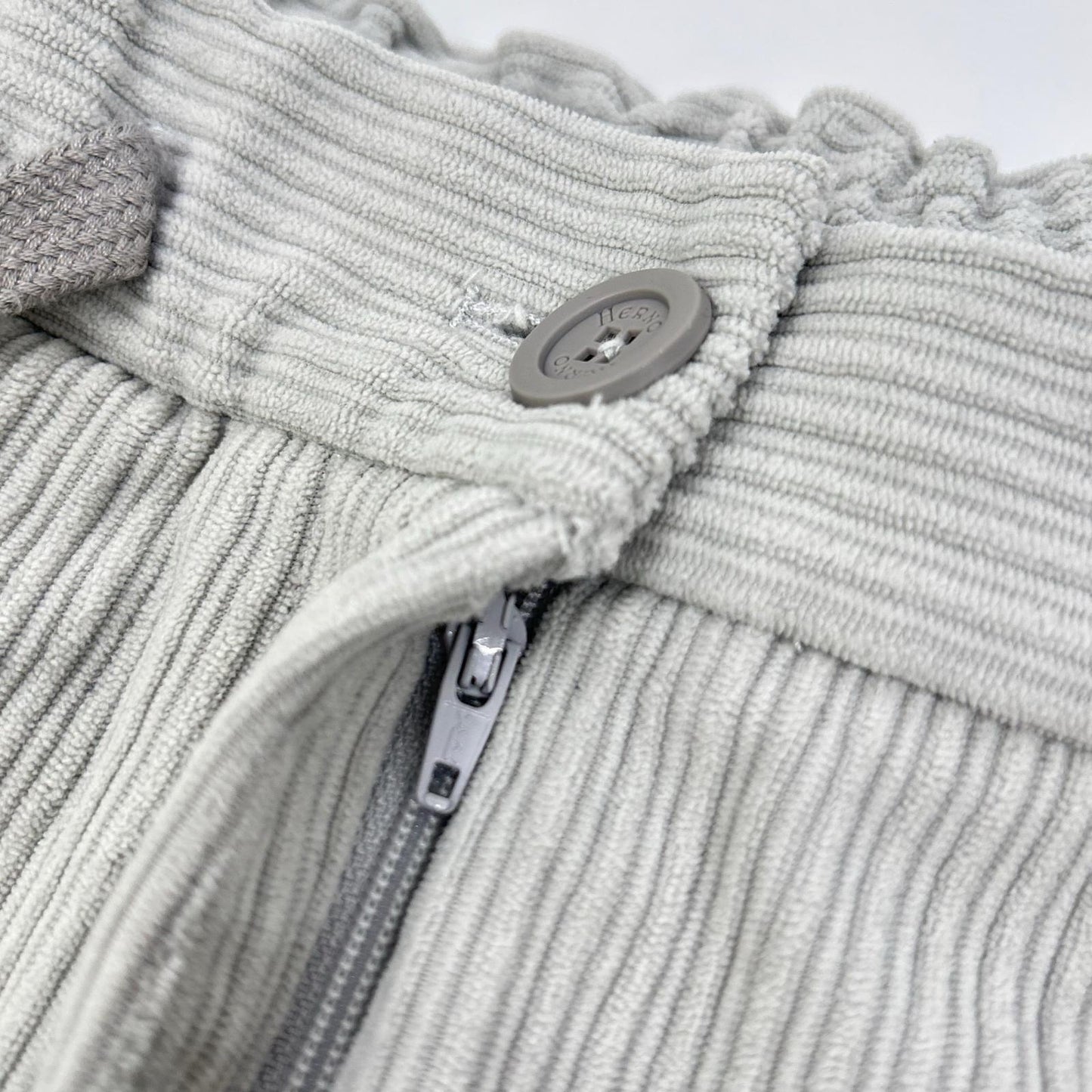 HERNO Laminar Stretch Pleated Easy Pants Gray Size S