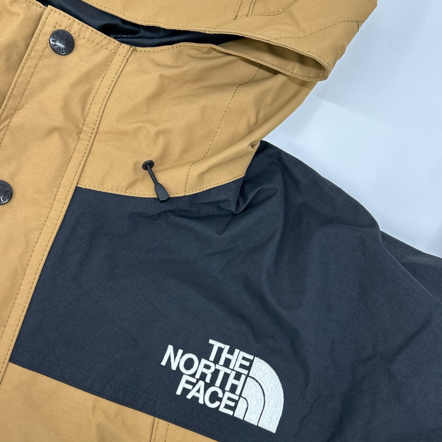 THE NORTH FACE NP11834 Mountain Light Jacket Beige Size L