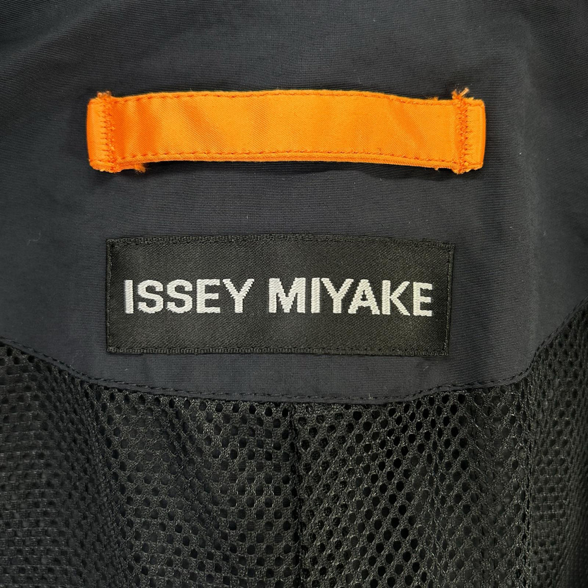 ISSEY MIYAKE 2004 Nylon Zip Parachute Coat Dark Navy Size 2