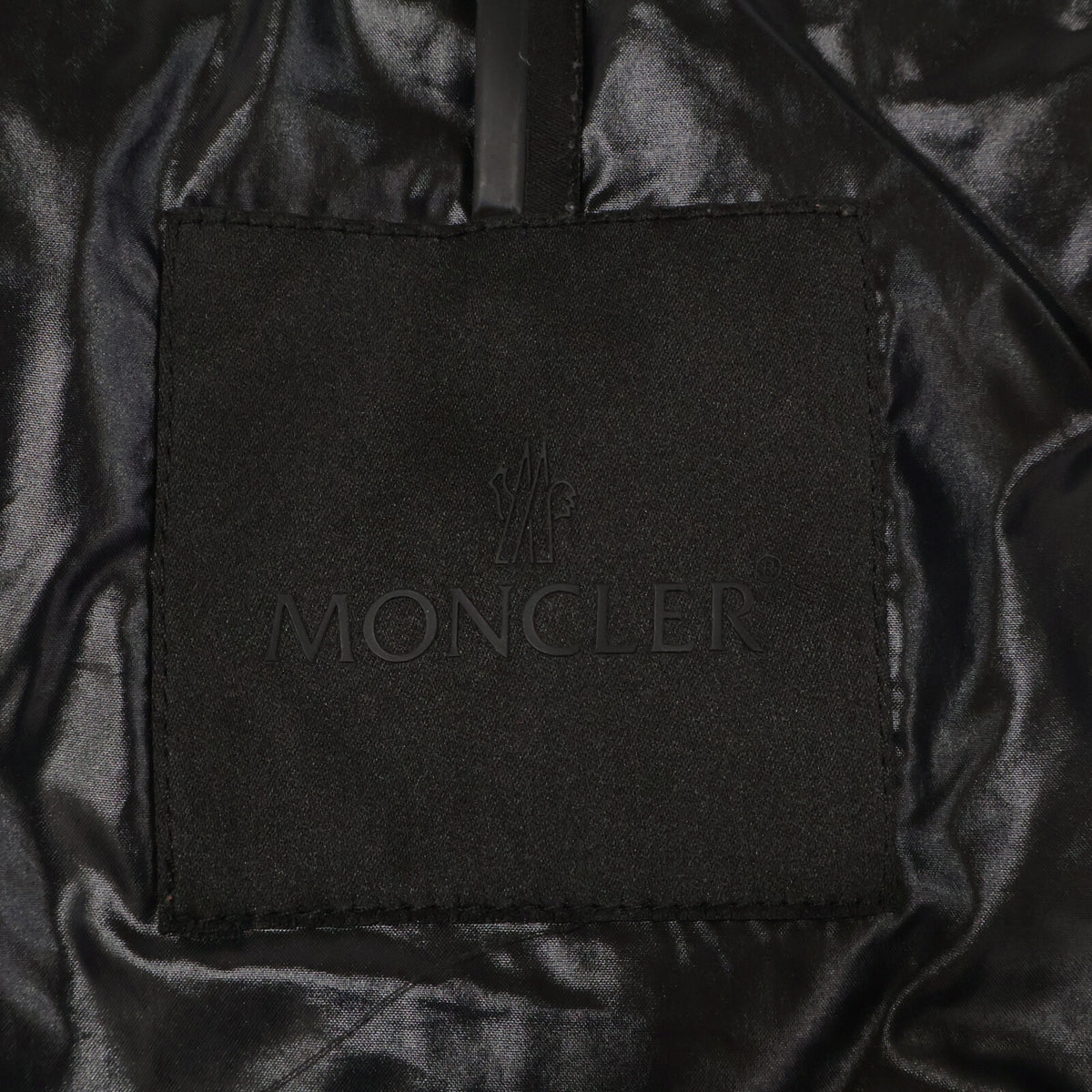 MONCLER AMBOISE Front Logo Hooded Nylon Jacket Black Size 3