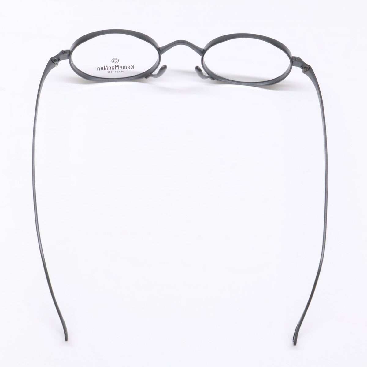 KameManNen KMN9918 MBK Titanium Oval Eyewear Size 45x22-145