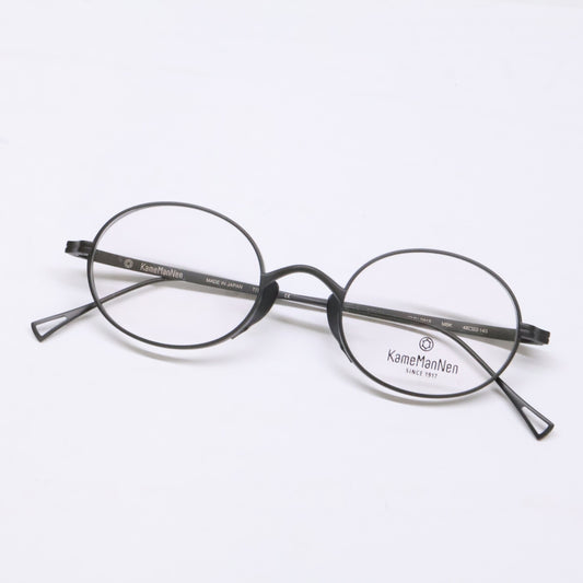 KameManNen KMN9918 MBK Titanium Oval Eyewear Size 48x22-145