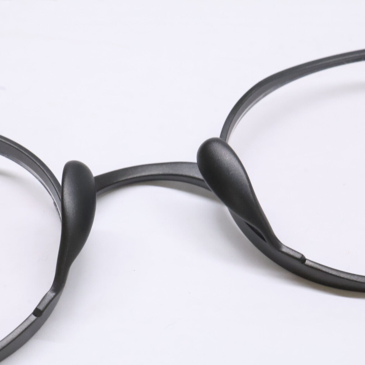 KameManNen KMN9918 MBK Titanium Oval Eyewear Size 48x22-145