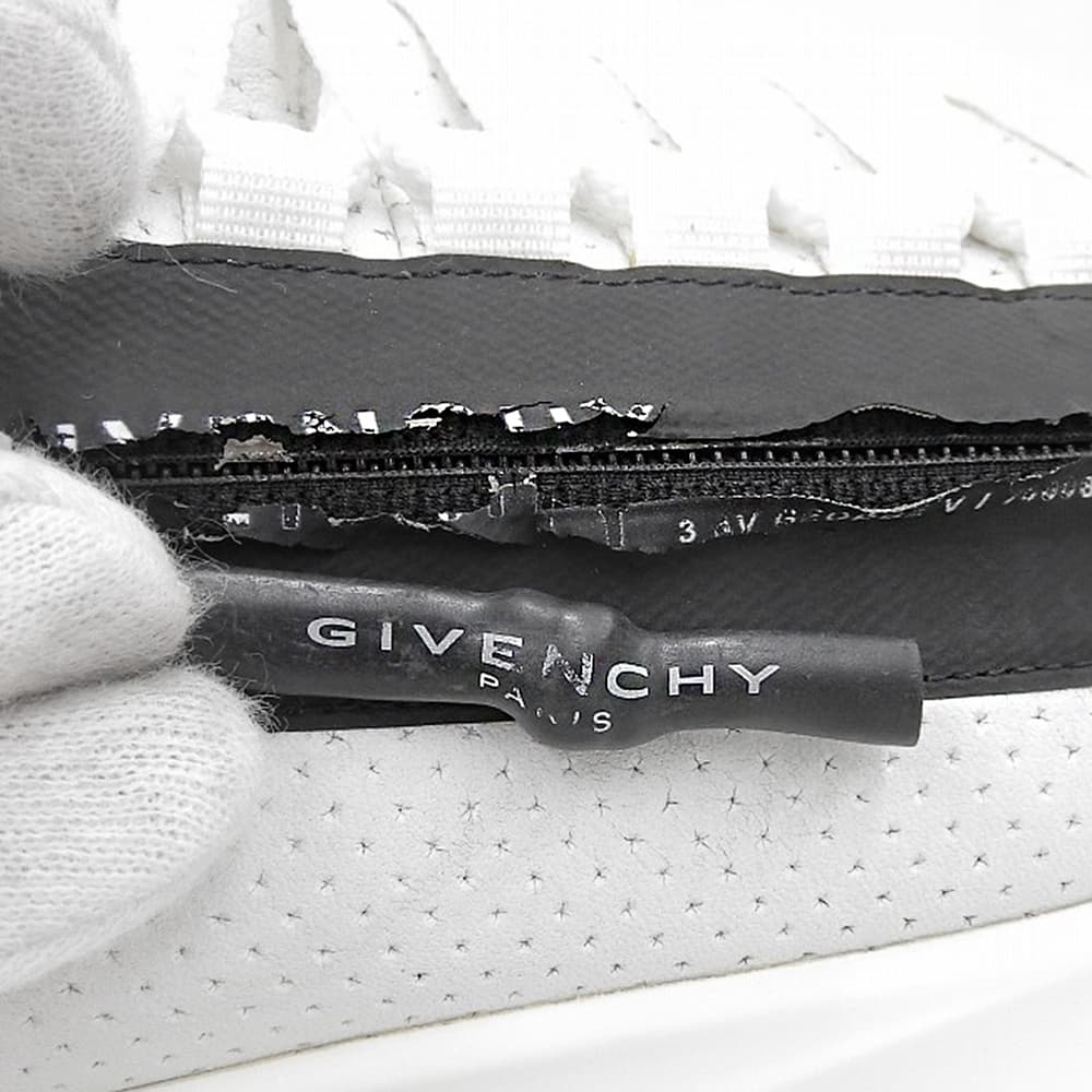 GIVENCHY Spectre Low Calf Sneakers White/Black Size 37.5