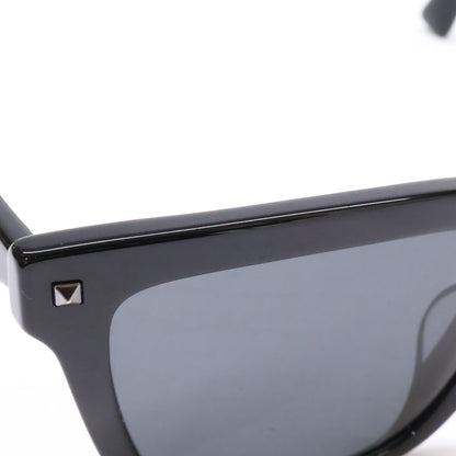 VALENTINO VLTN Rockstud Square Sunglasses Black Size 55x18