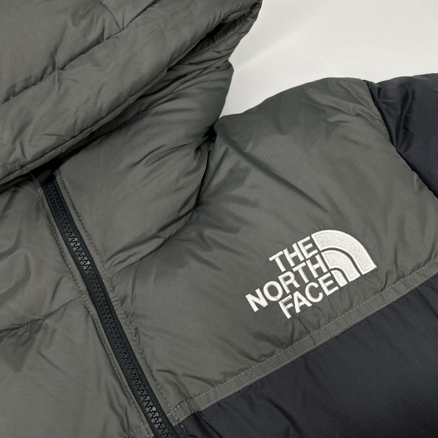 THE NORTH FACE Nuptse Hoodie Down Jacket Gray Size M