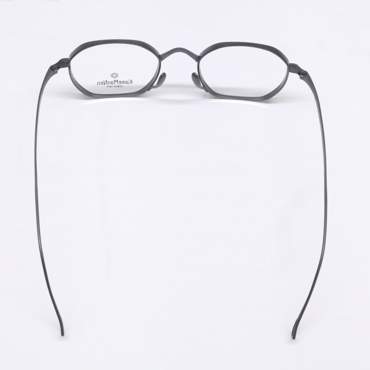KameManNen KMN9917 Wide Sunglasses Black Size 47X21-145