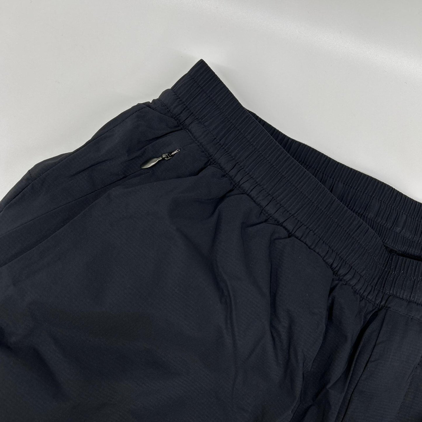 THE NORTH FACE Black Nylon Sleek Comfort Pants Size M