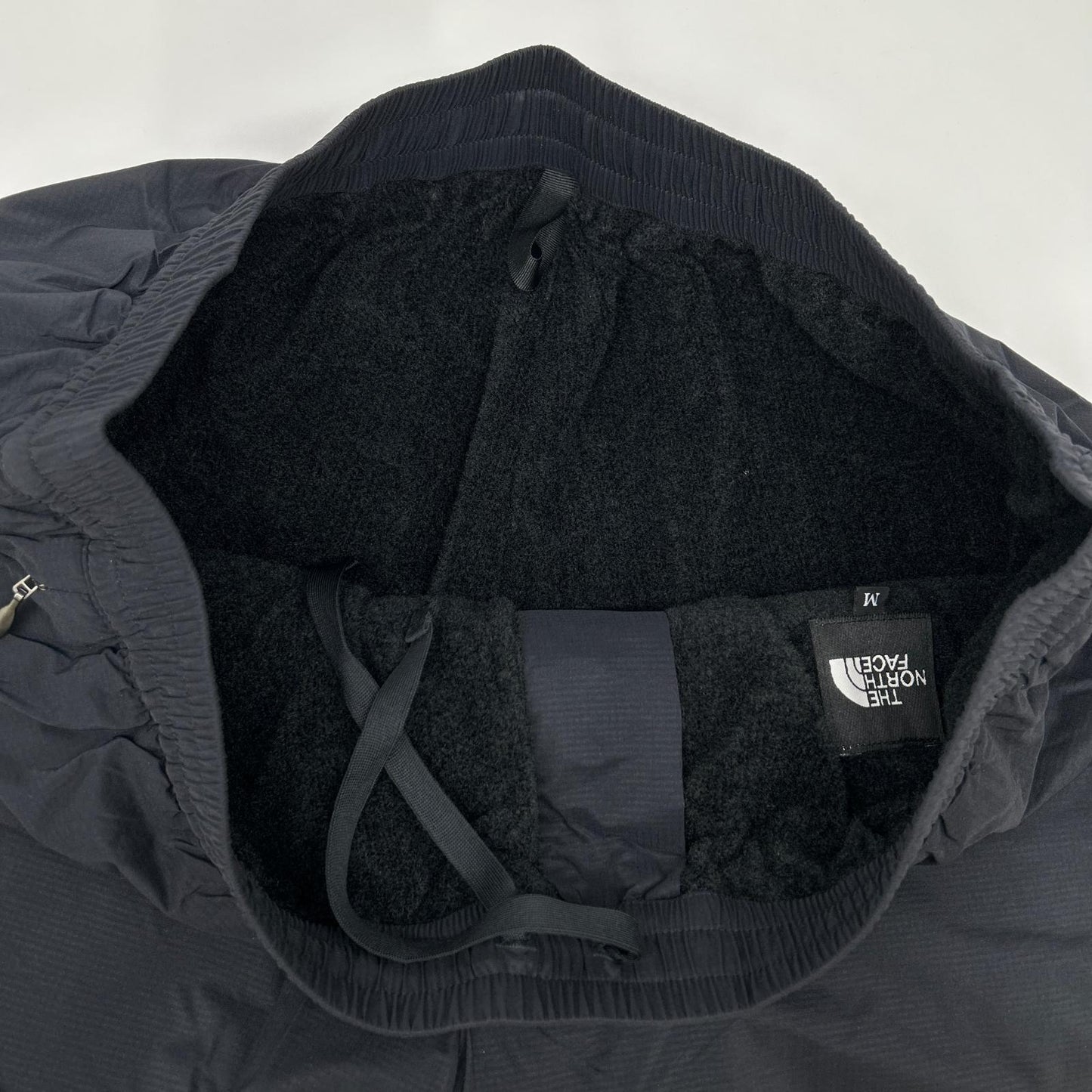 THE NORTH FACE Black Nylon Sleek Comfort Pants Size M