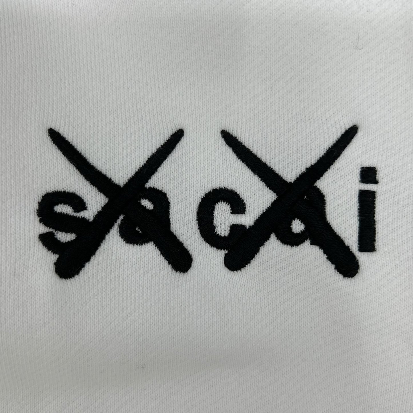 sacai x KAWS 21 Logo Embroidered Hoodie White Size 1