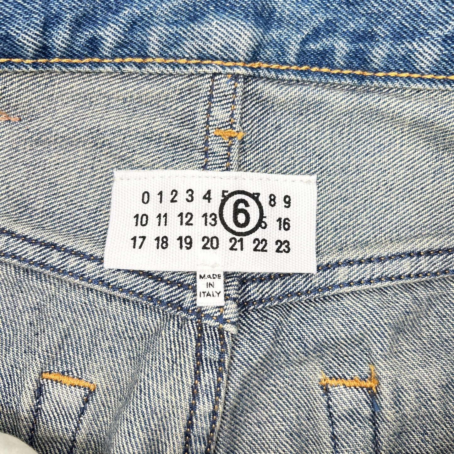 MM6 24 Light Blue Button-Fly Denim Jeans Size 28