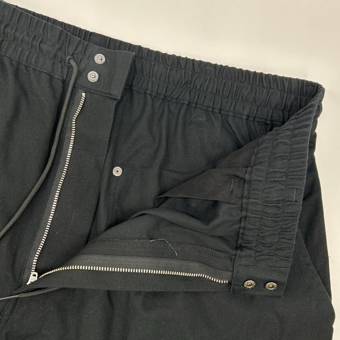 Y-3 Black Cotton Workwear Cargo Shorts Pants Size XL