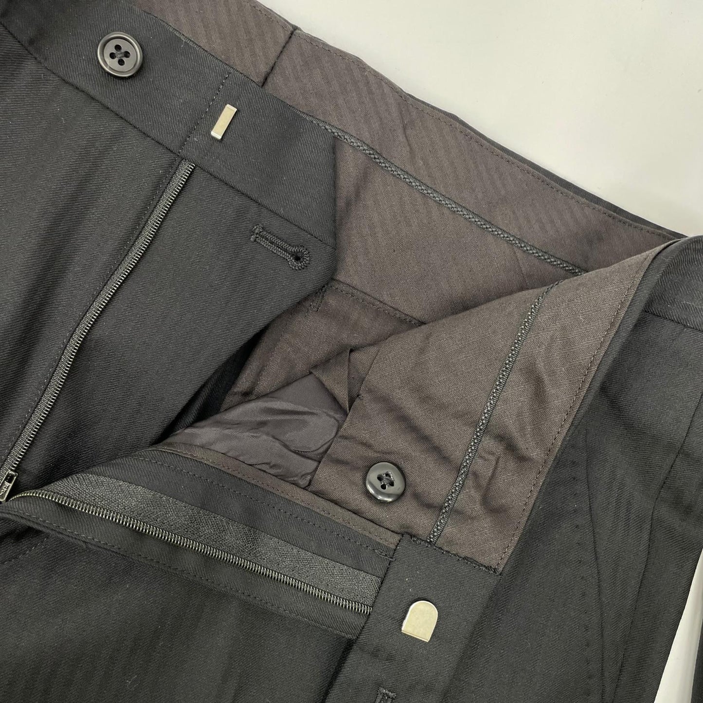 PaulSmith Black Herringbone 2-Button Suit Size XL