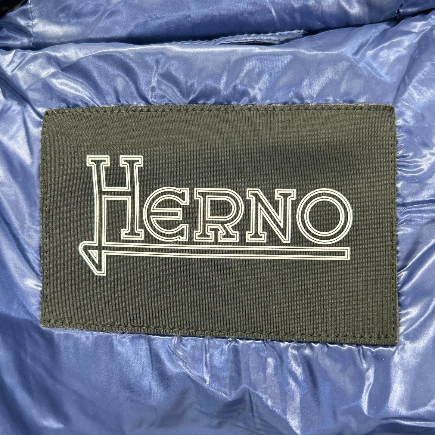 HERNO PI1350D Gloss Belted Padded Down Jacket Blue Size 40